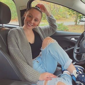 Meet your Posher, Hailey